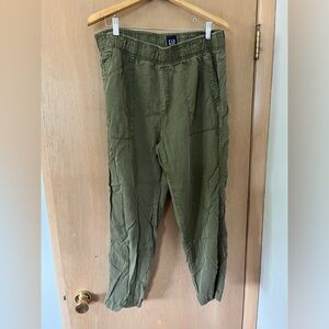 Gap olive green tencel ankle pants size L